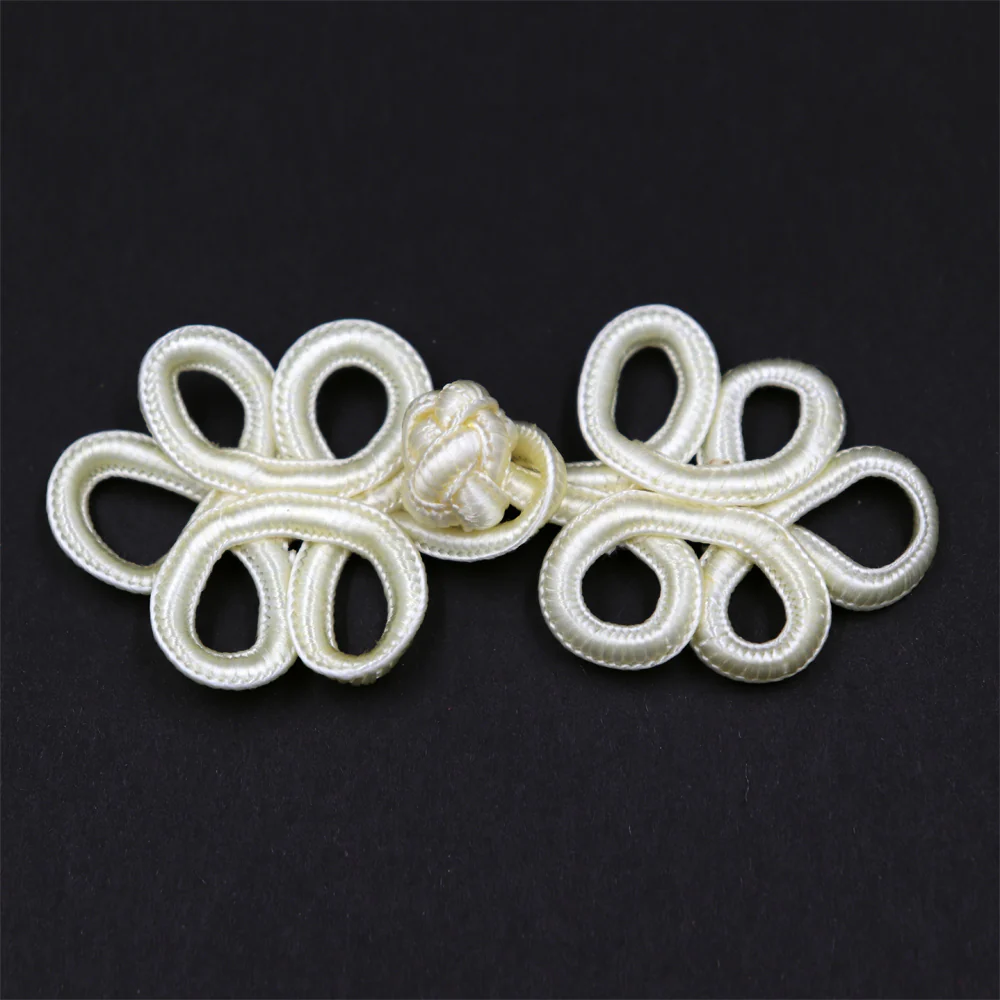 Sullivans Frog Closure, Cream - 95 x 40mm - Image 2