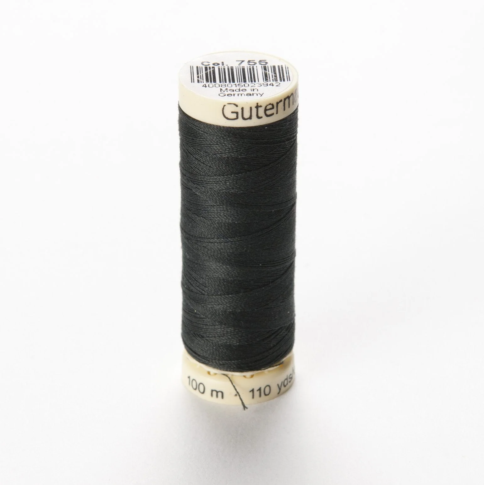Gutermann Polyester Thread, 100m - Image 9