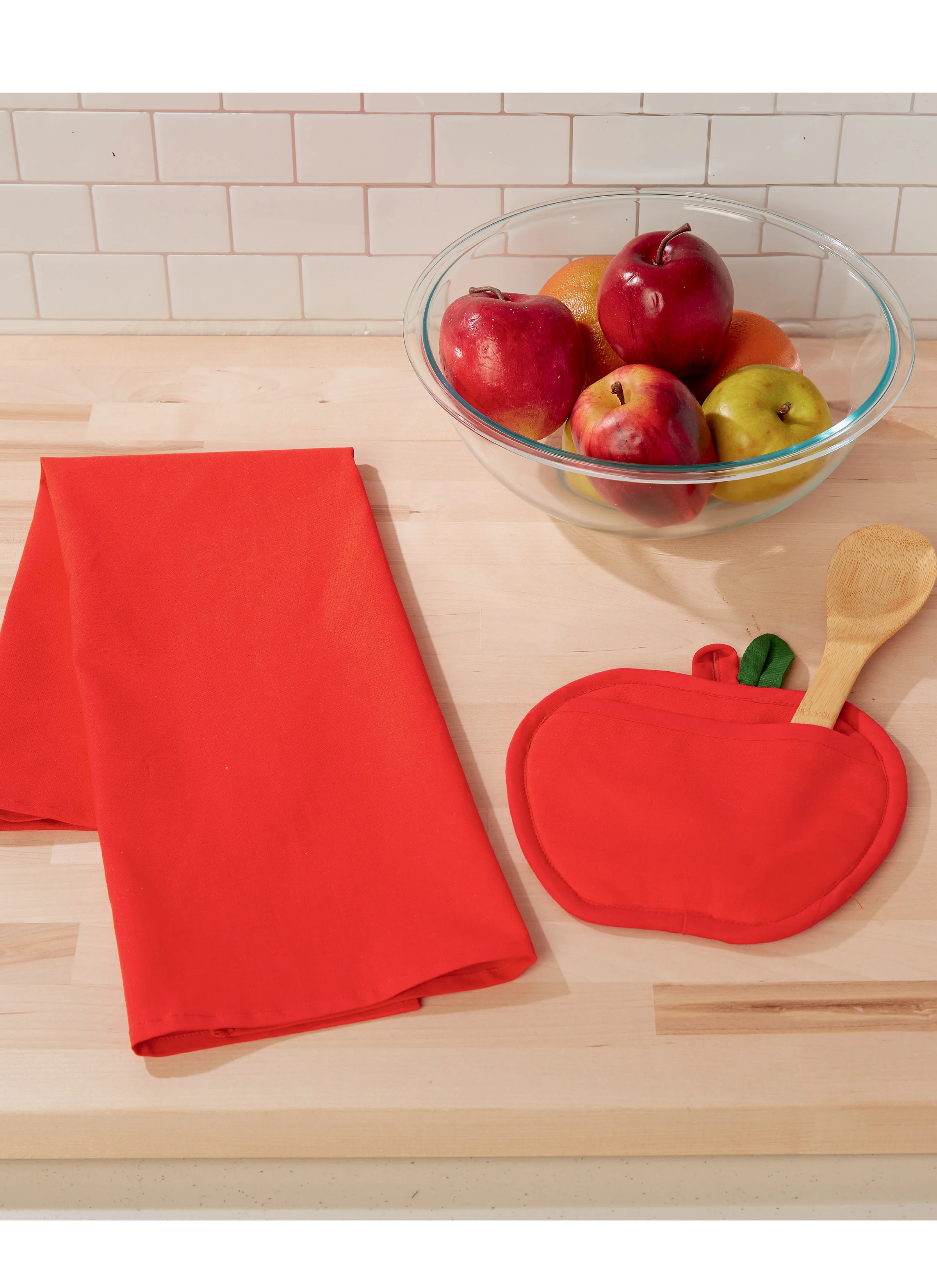 McCall's M8234 Child/Miss Apron Accessories - Image 5