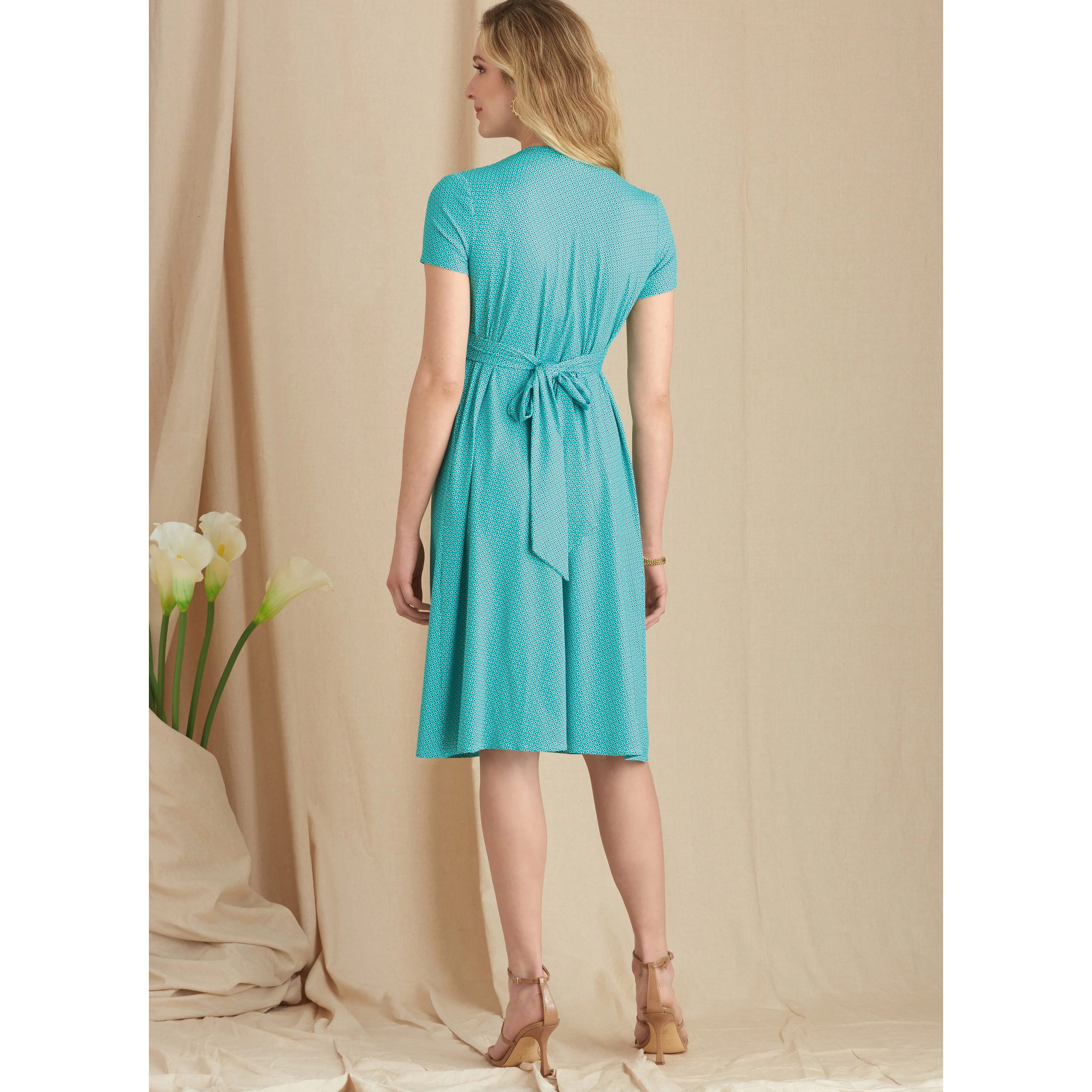 Simplicity Pattern SS9600 Misses' Knit Dresses - Image 8