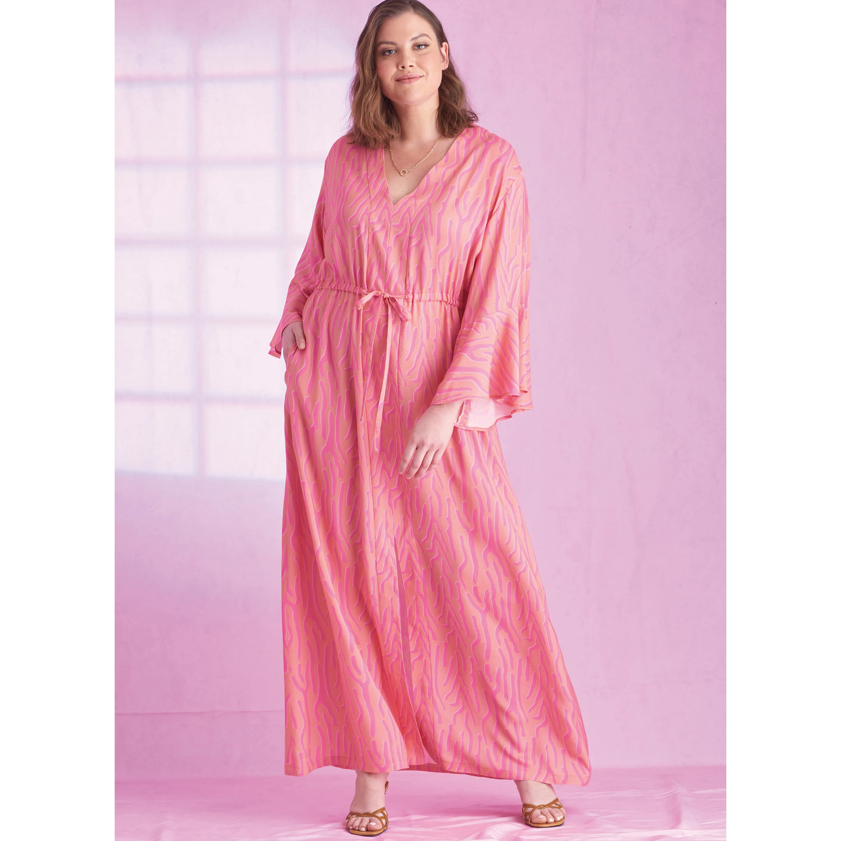Simplicity Pattern SS9603 Women's Caftans and Wraps - Image 3