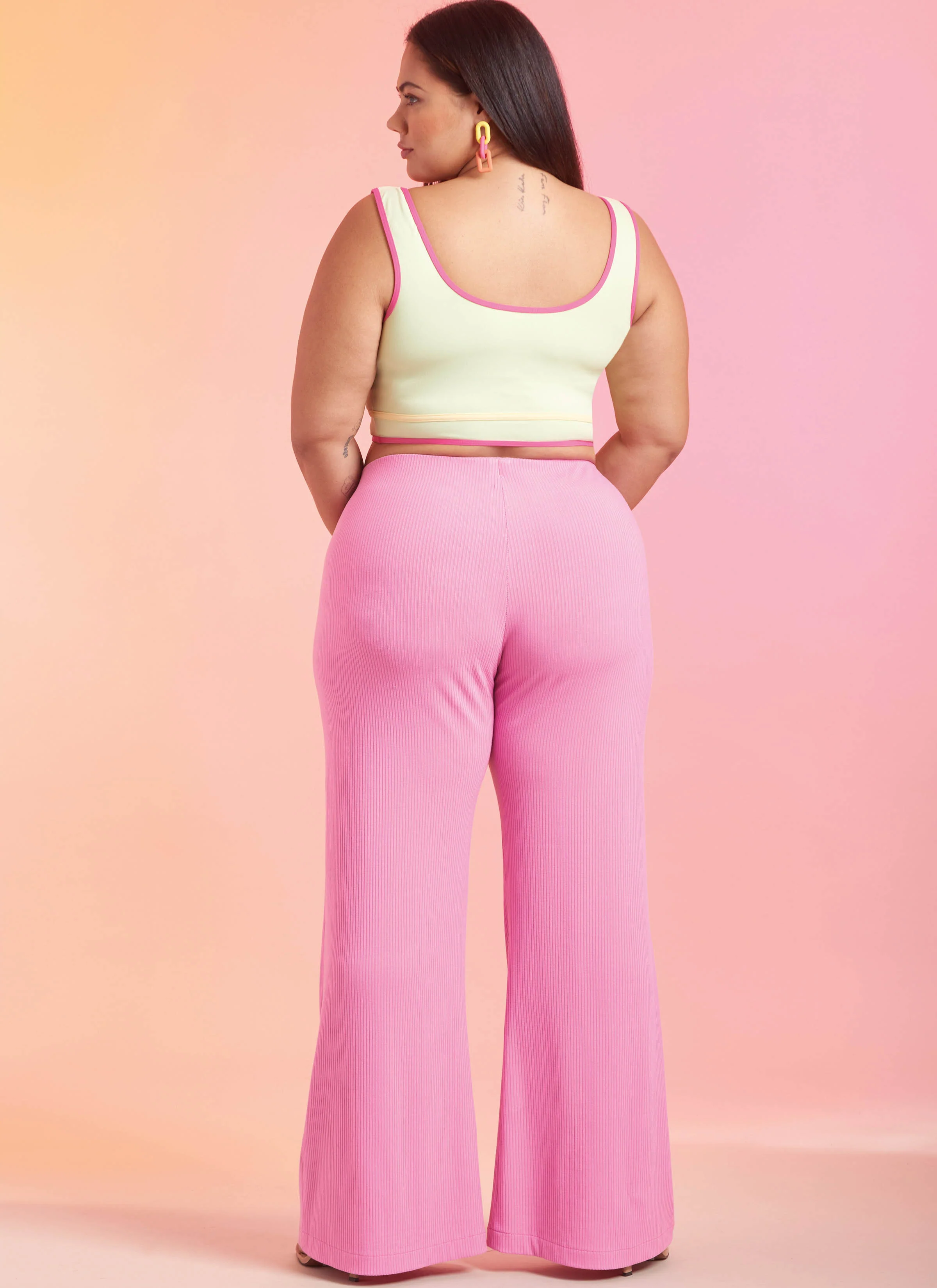 Simplicity Pattern S9752 Women's Knit Skirts and Pants in Two Lengths - Image 3