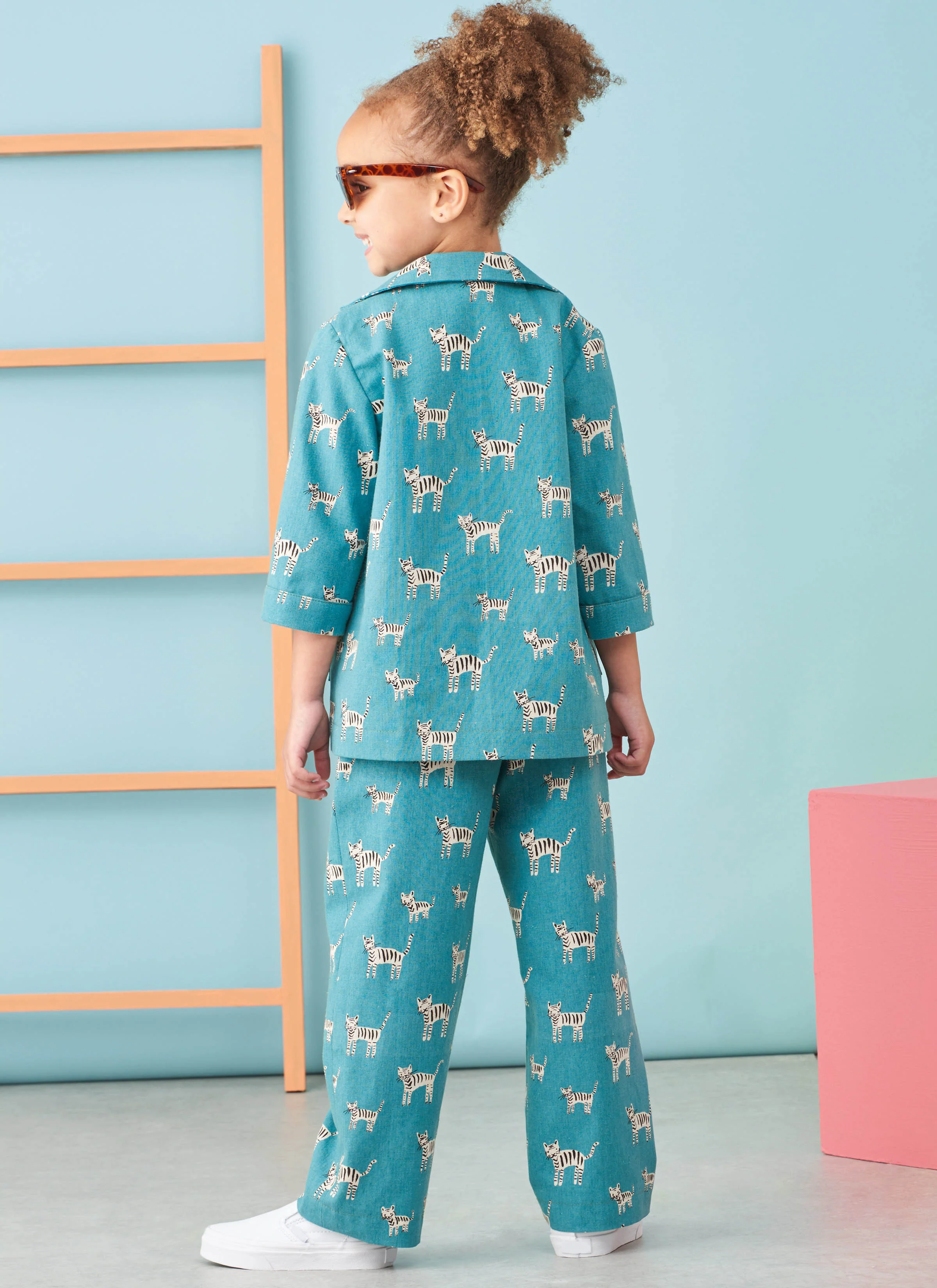 Simplicity Pattern S9762 Child Girl Sportswear - Image 6