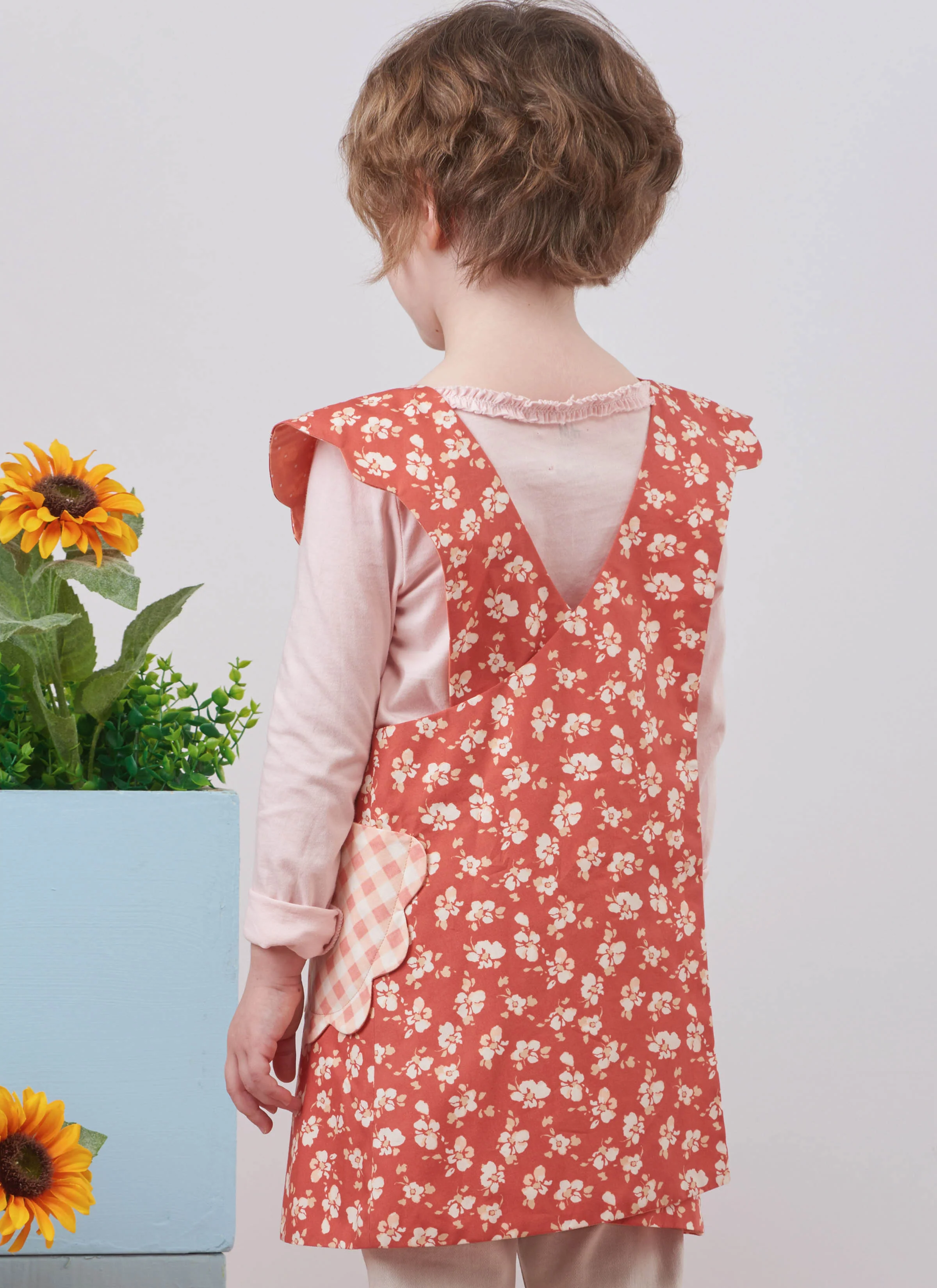 Simplicity Pattern S9767 Undefined Apron - Image 7