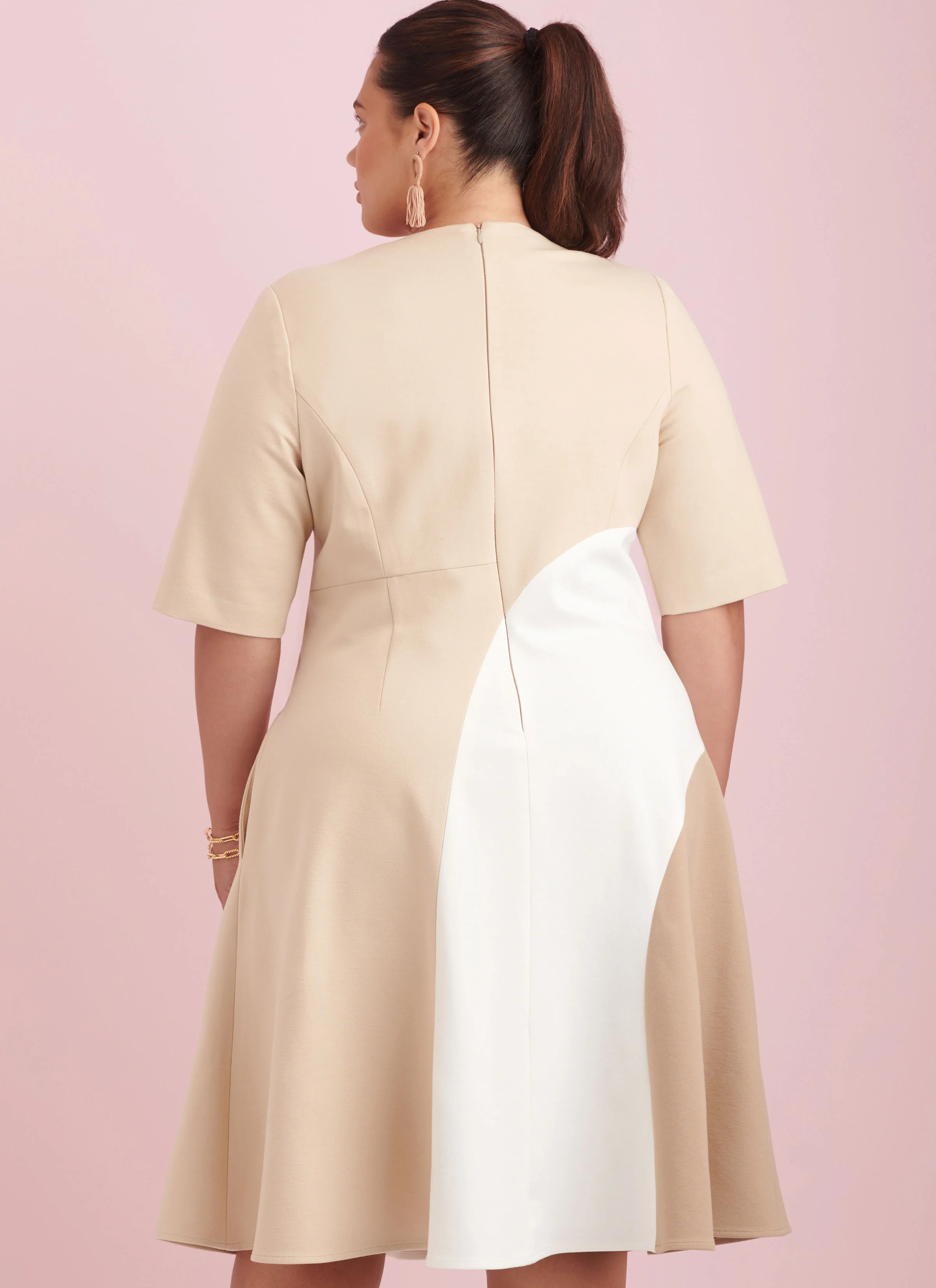 Simplicity Pattern 9887 Plus Size Dress - Image 4