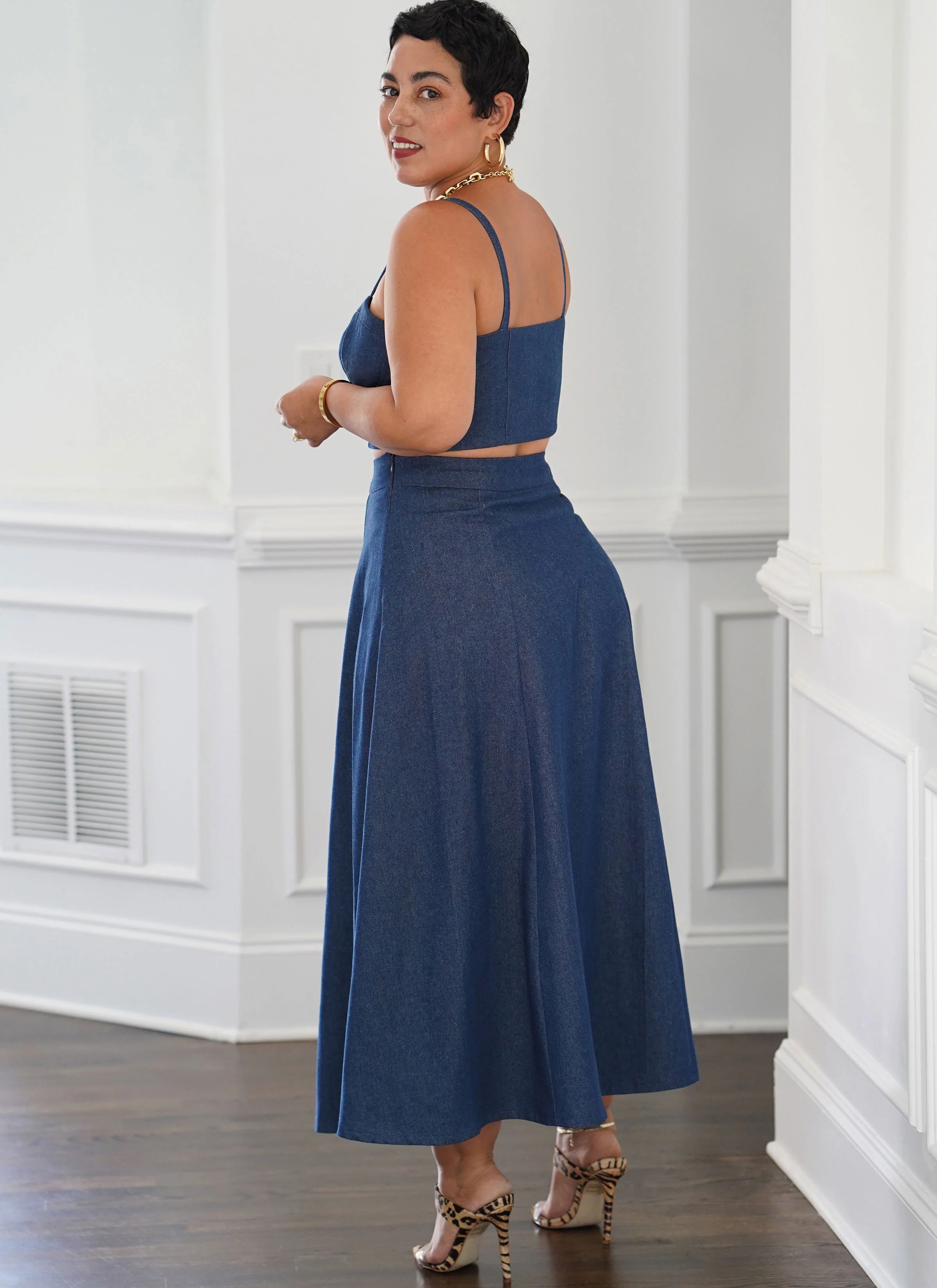 Simplicity Pattern S9894 Misses' and Women's Top and Skirt in Two Lengths - Image 5