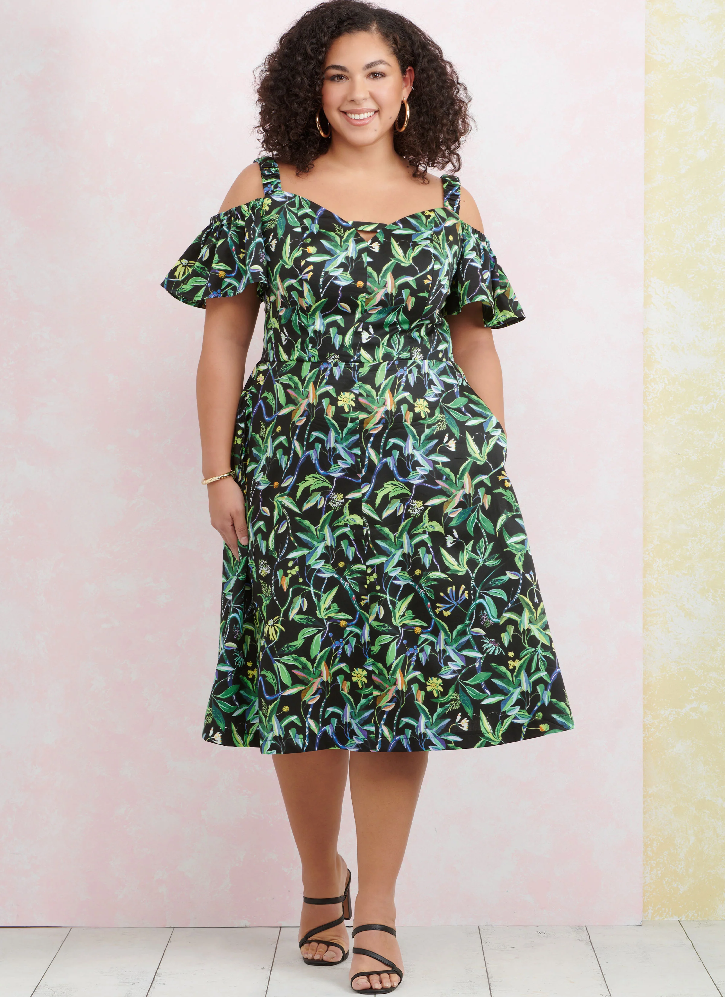 Simplicity Pattern S9919 Plus Size Dress - Image 2