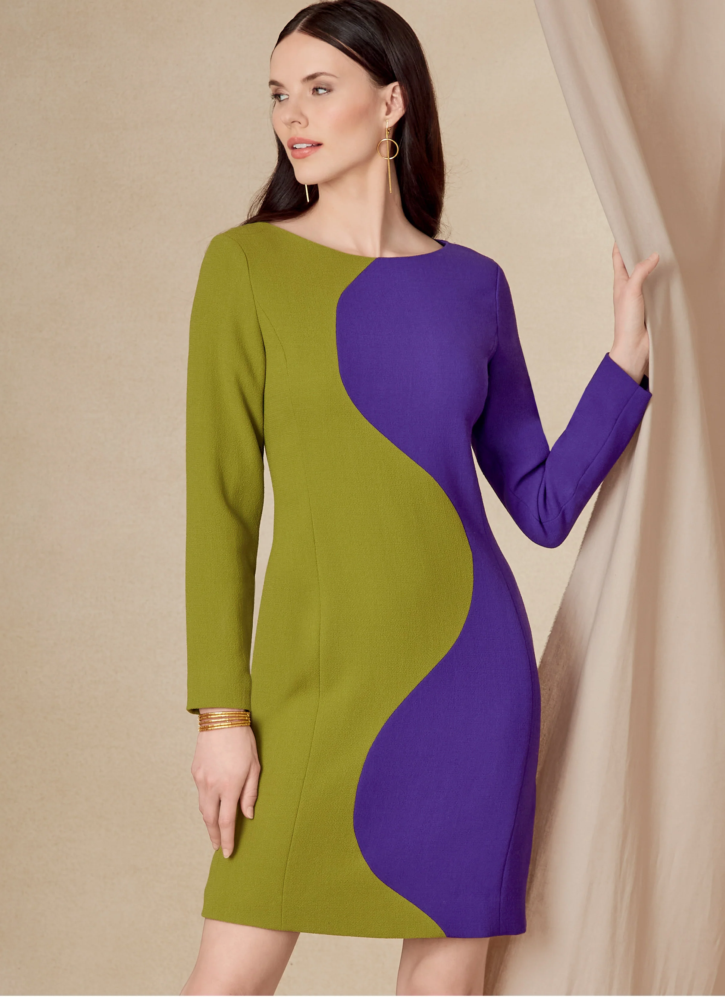 Vogue Pattern V1819 Misses' Dress - Image 3