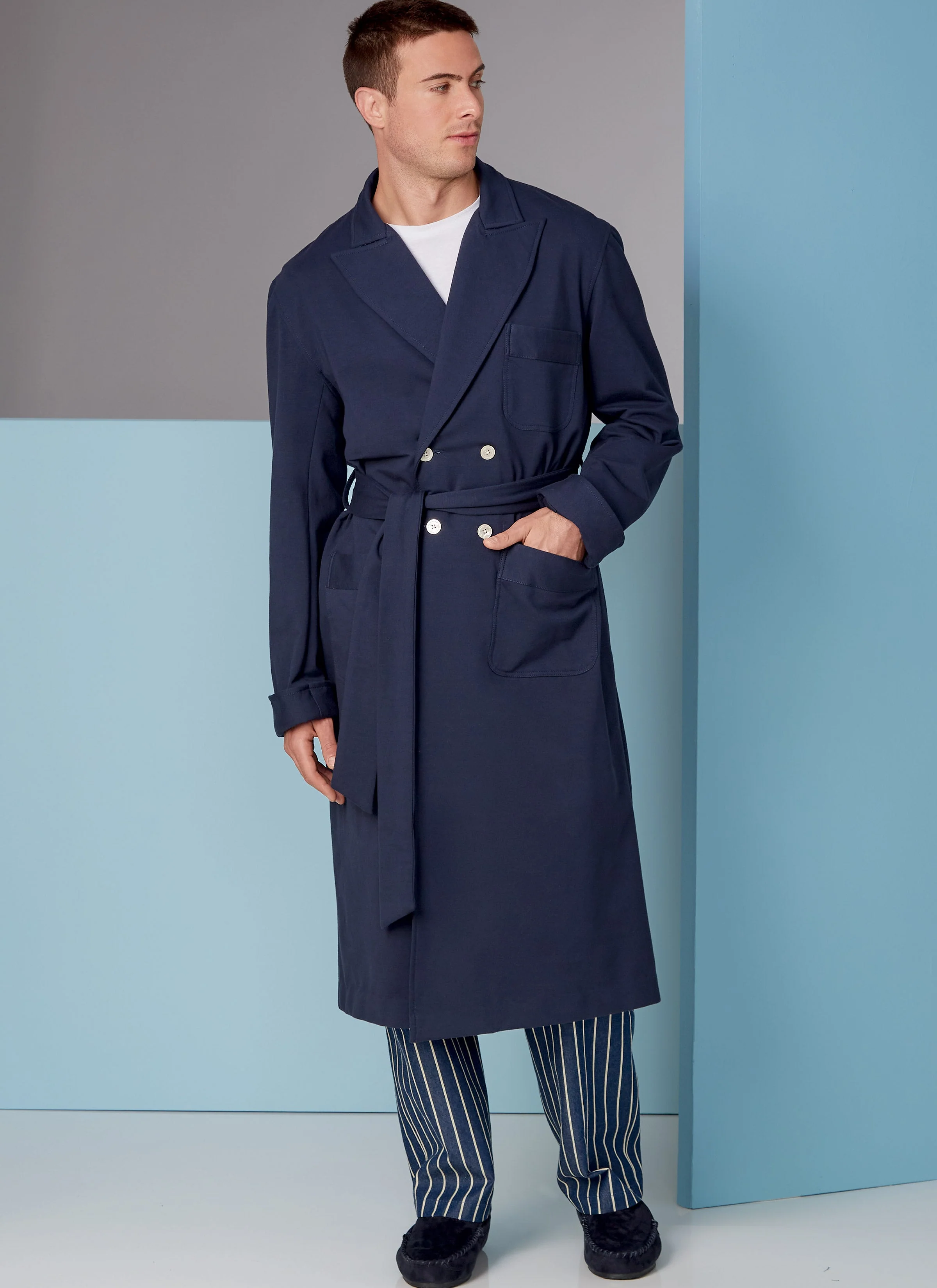 Vogue Pattern V1855 Men's Robe And Belt - Image 11