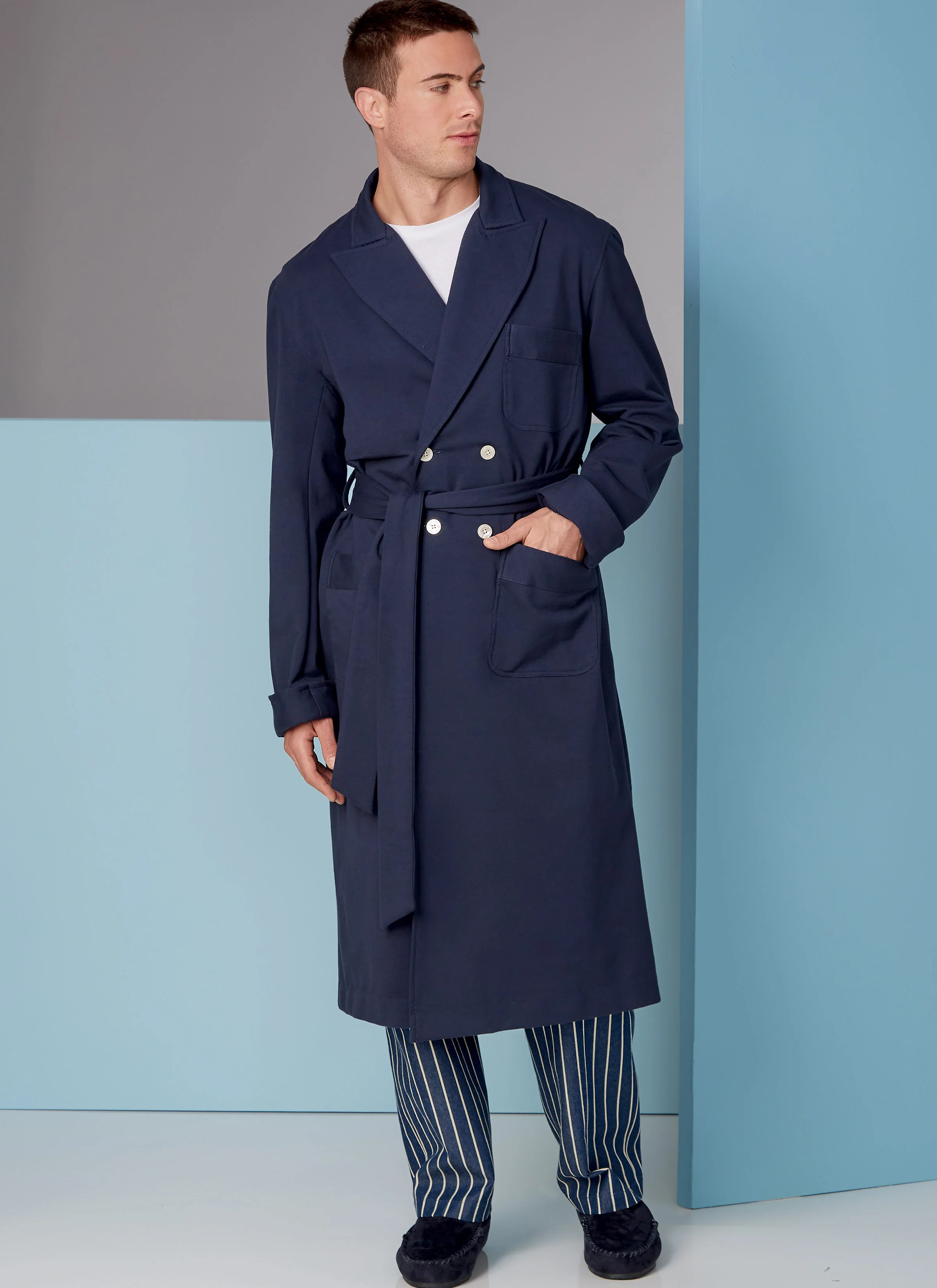 Vogue Pattern V1855 Men's Robe And Belt - Image 4