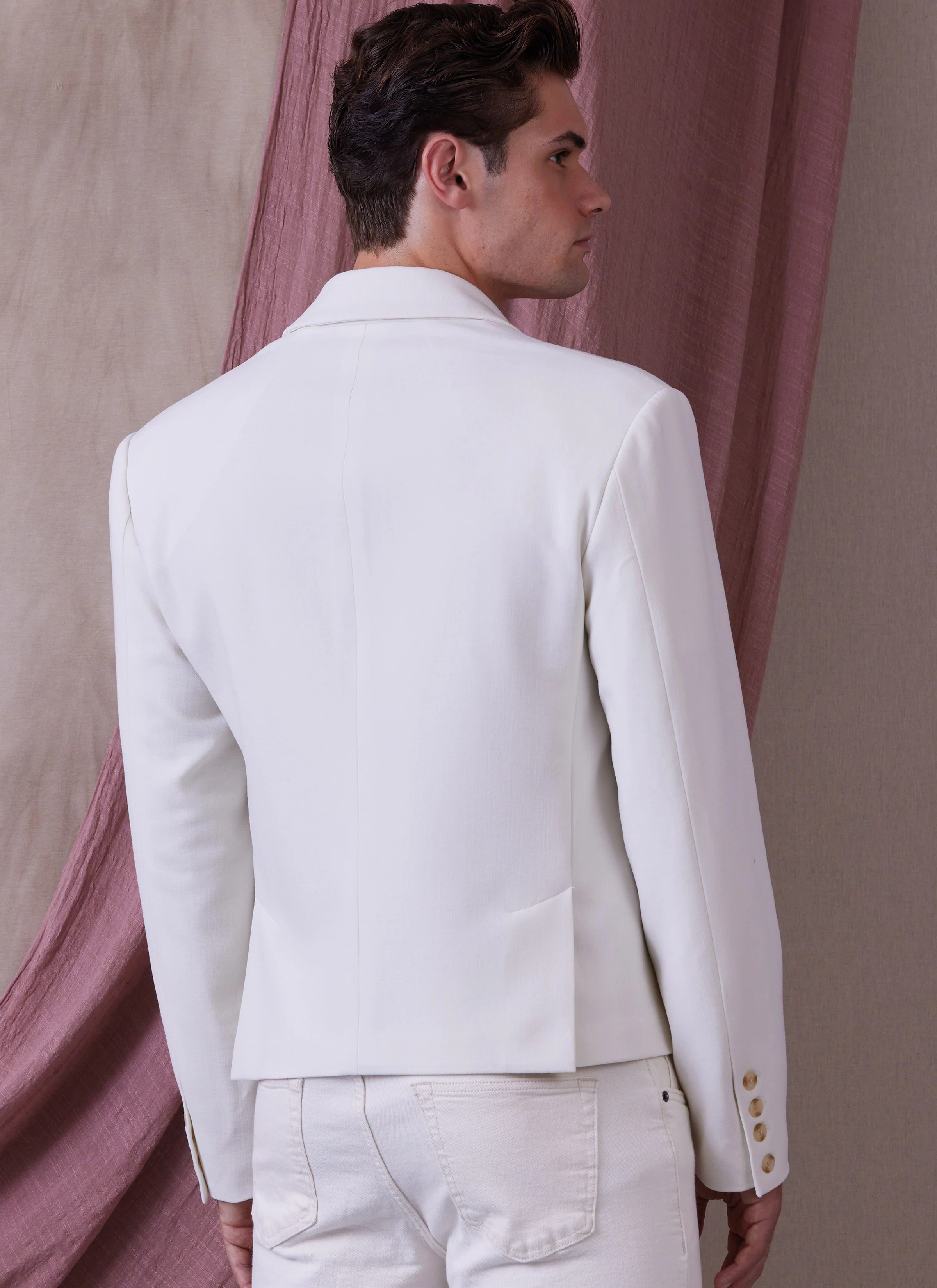 Vogue V1946 Men / Boy Jacket - Image 4