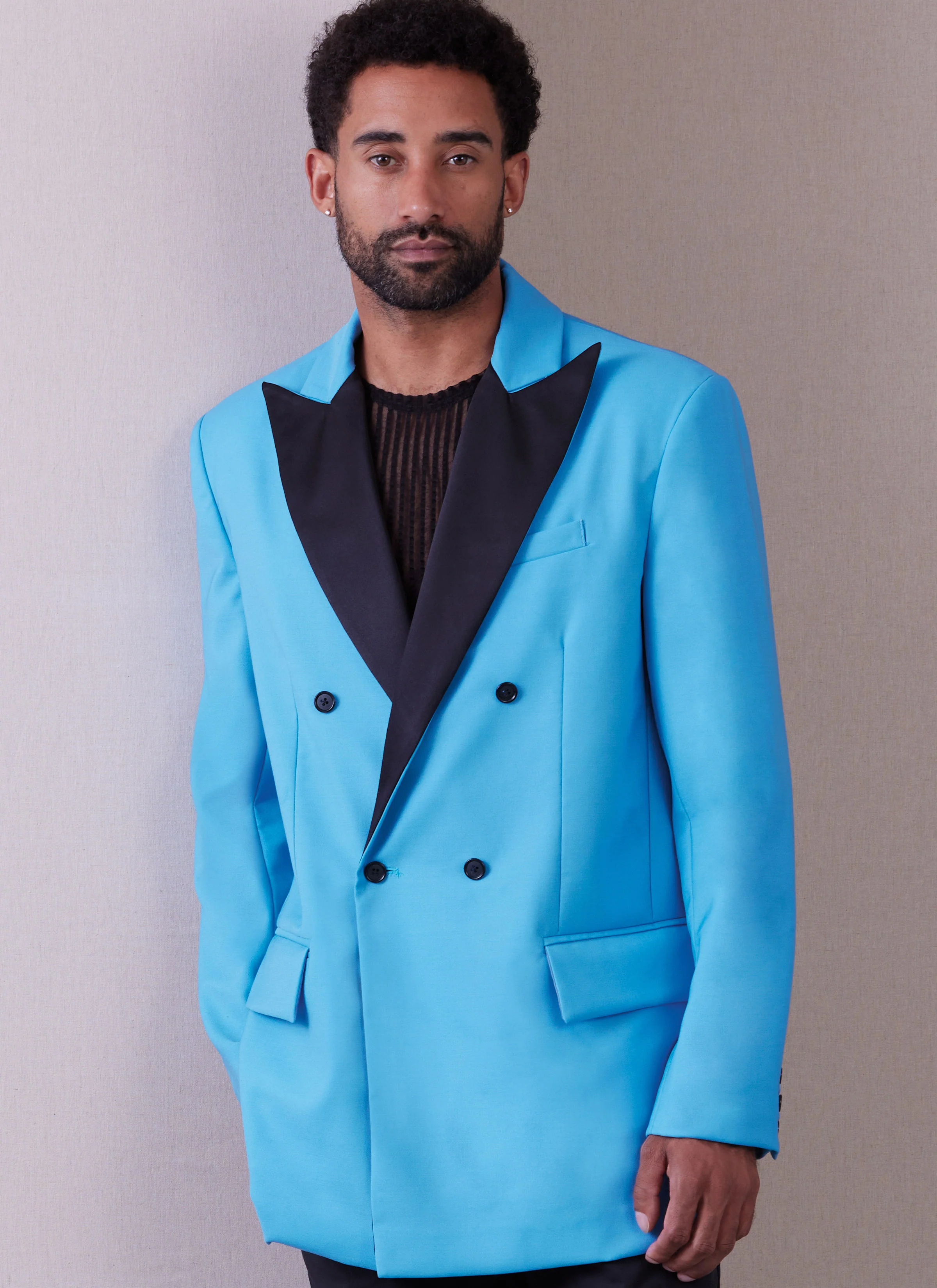 Vogue V1946 Men / Boy Jacket - Image 5