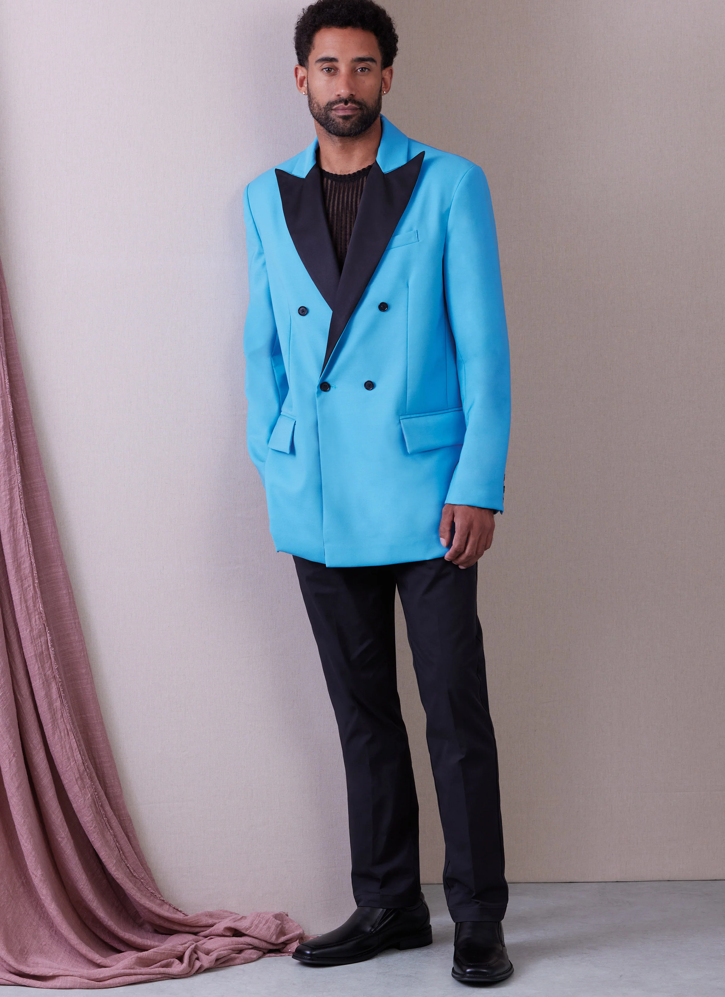 Vogue V1946 Men / Boy Jacket - Image 6